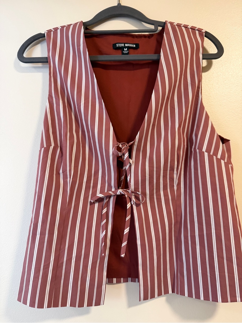 Steve Madden Rust and White Striped Tie-Front Vest